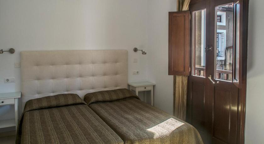 Pension-Hospedaje La Tapuca San Vicente De La Barquera Luaran gambar